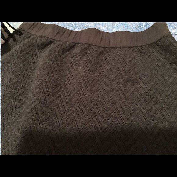 CANDIE'S CHEVRON FAUX‎ SUEDE SKATER SKIRT - Picture 3 of 7